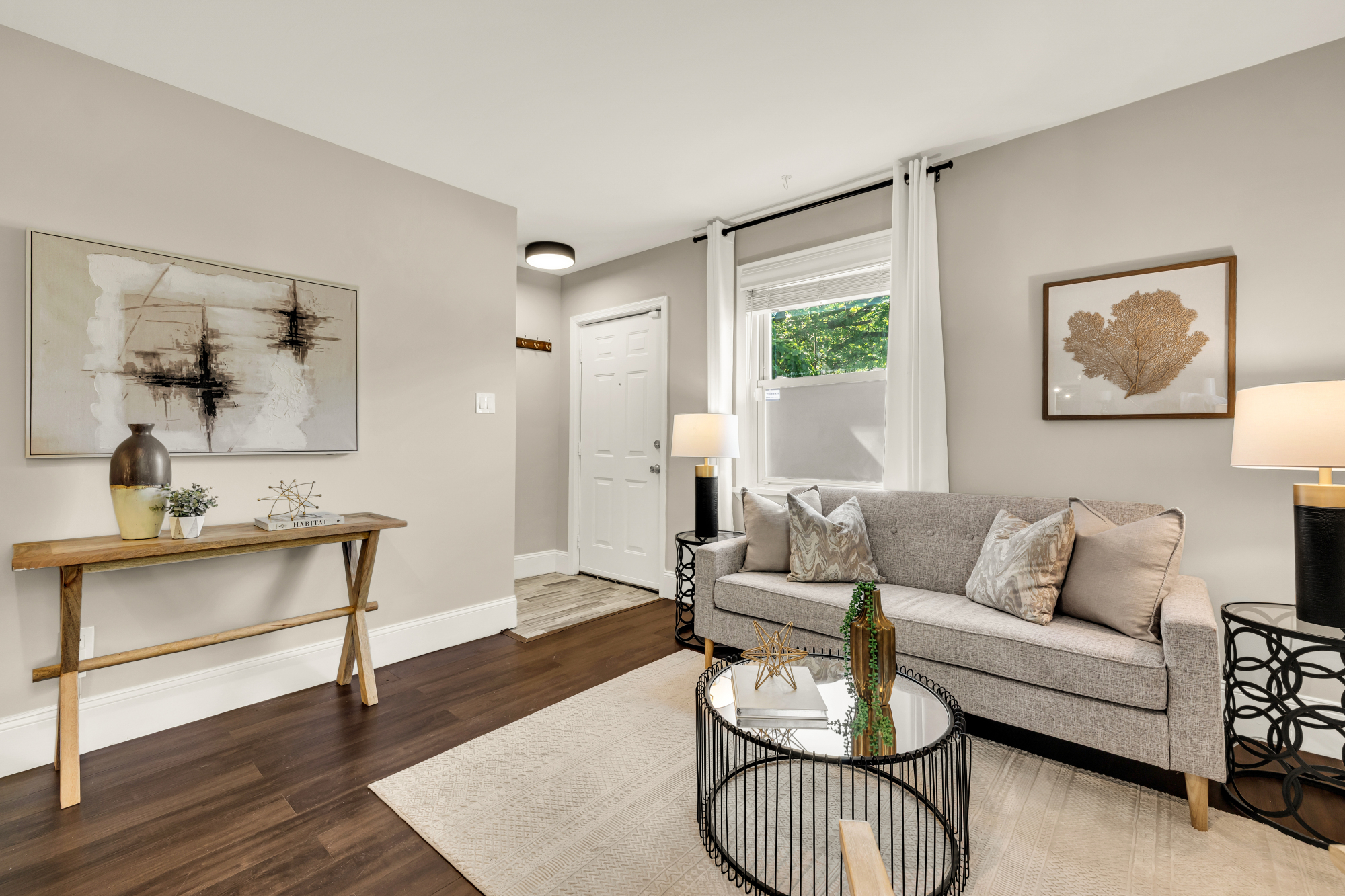 410 Franklin Street NE_Living Room 2